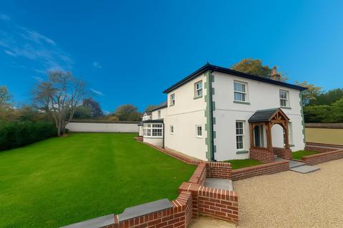 5 bedroom detached house for sale, Ramsdell Road, Tadley RG26