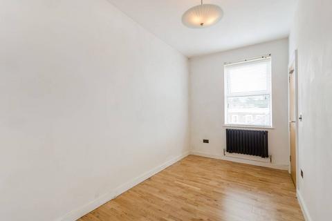 1 bedroom flat to rent, Waldegrave Road, Crystal Palace, London, SE19