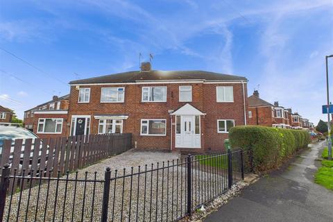 5 bedroom semi-detached house for sale, Bernadette Avenue, Hull