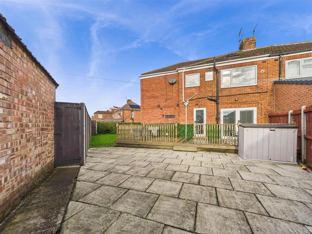 CAM05451 G0-PR0068-STILL020.jpg