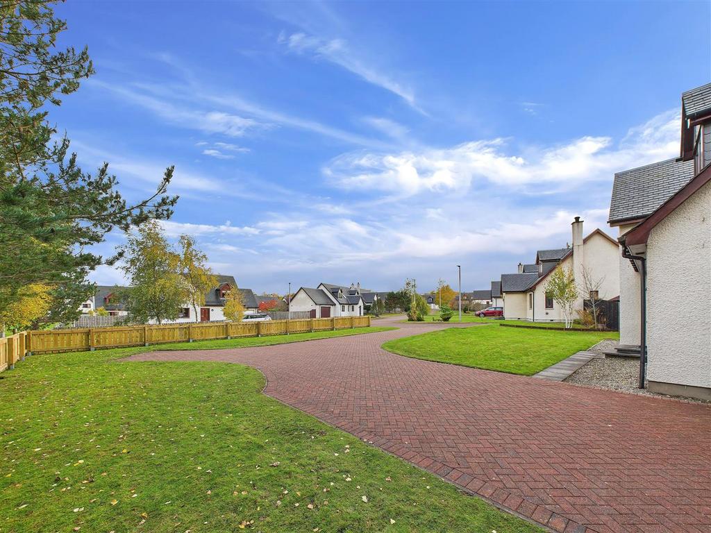 Front Garden, Driveway &amp; Parking