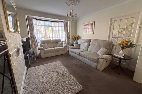3 bedroom end of terrace house for sale, Havering Gardens, Chadwell Heath, RM6