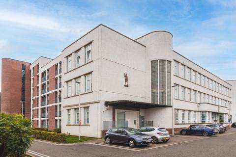 2 bedroom flat for sale, 2/3 Arneil Place, Edinburgh, EH5