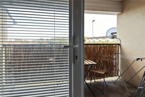 2 bedroom flat to rent, Symphony Court, Gateshead NE8