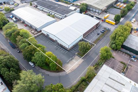 Distribution warehouse to rent - Unit 6 Majestic Road, Nursling Industrial Estate, Southampton, SO16 0YT