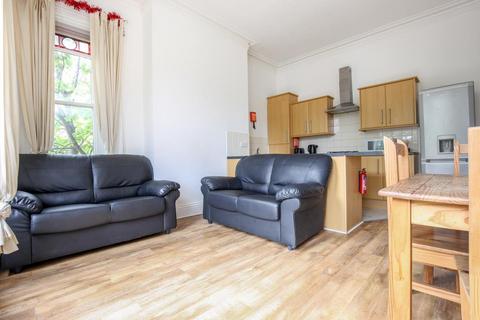 £160pppw - Grosvenor Place, Jesmond, NE2