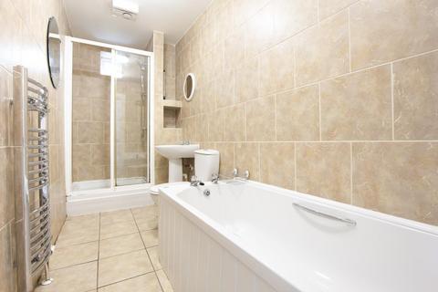 3 bedroom apartment to rent, £160pppw - Grosvenor Place, Jesmond, NE2