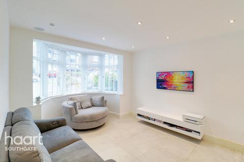 4 bedroom end of terrace house for sale, Hampden Way, London