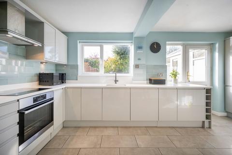 3 bedroom detached house for sale, Hurst Park Road, Twyford, RG10