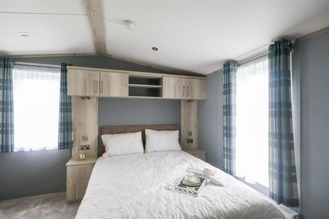 2 bedroom park home for sale, Sutton Road, Thirsk