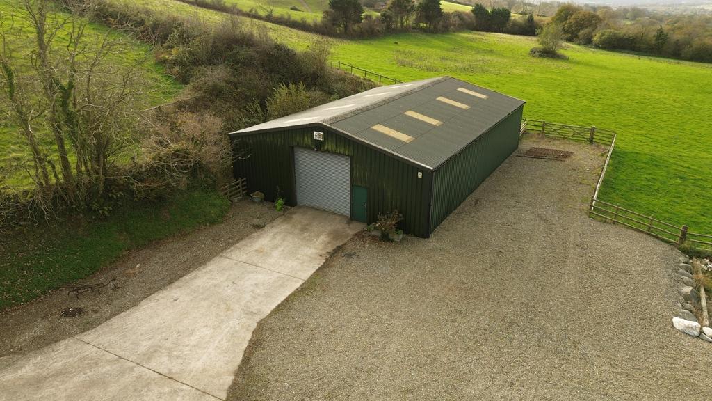 Modern Steel Framed Building/Workshop