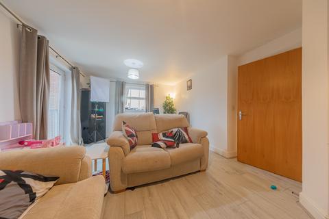 2 bedroom flat for sale, Long Meadow Drive, Hinckley LE10