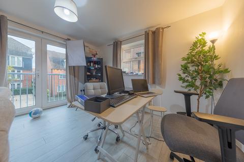 2 bedroom flat for sale, Long Meadow Drive, Hinckley LE10