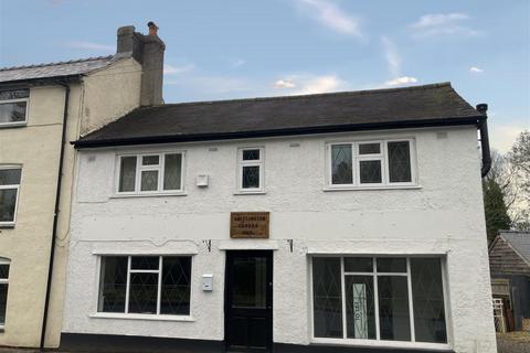 Property to rent - Castle Street, Whittington, Oswestry