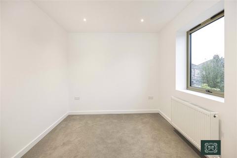 3 bedroom house for sale, North Circular Road, Palmers Road, N13