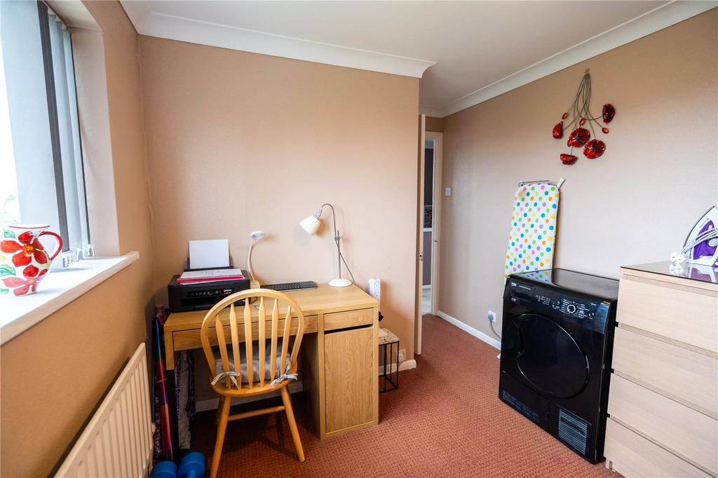 Bedroom 2 (2)