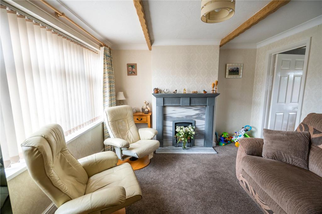 Living Room (2)