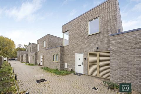 2 bedroom house for sale, North Circular Road, Palmers Road, N13