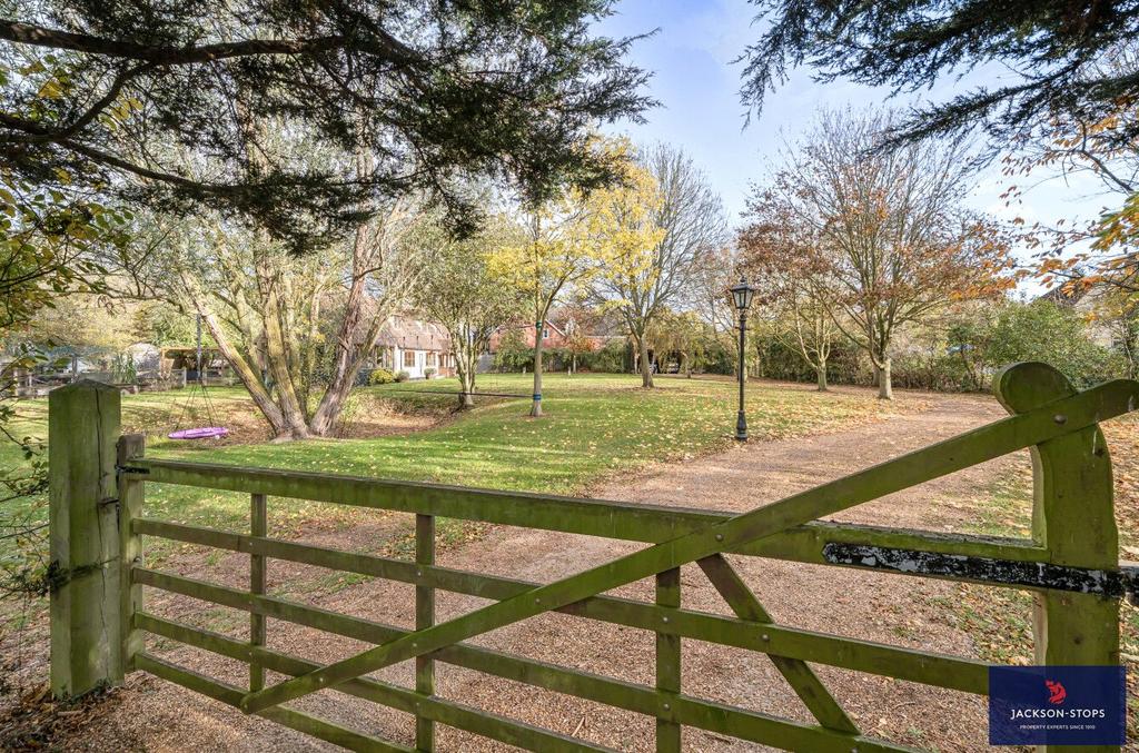 Gated Driveway