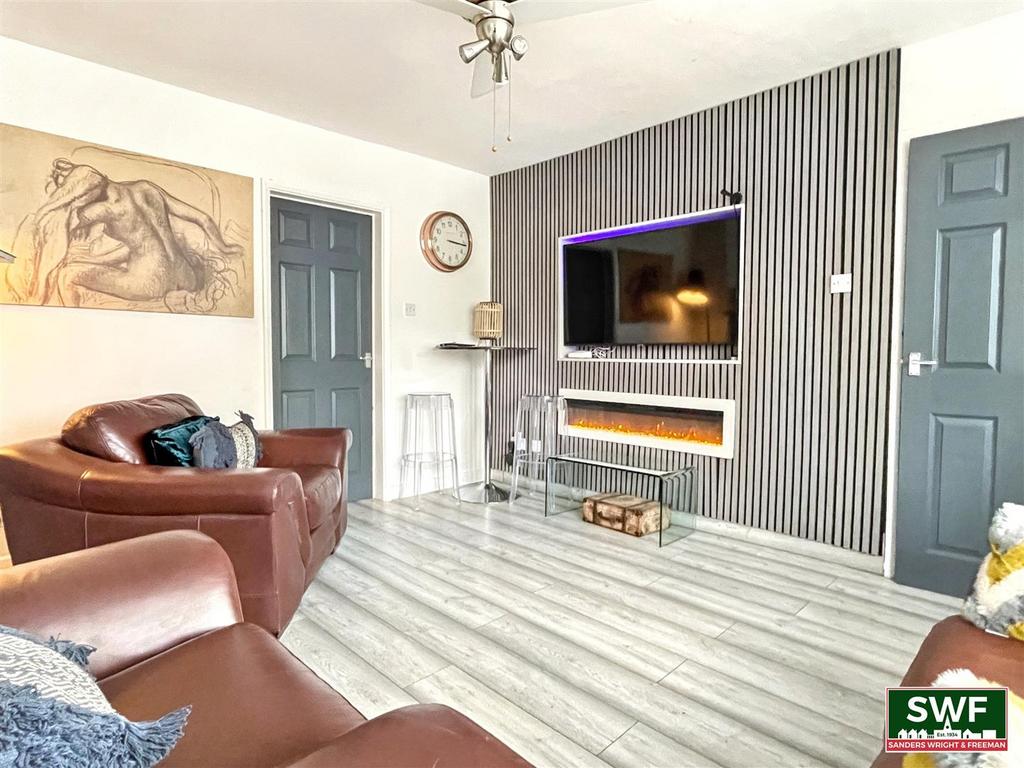 Living room.1.jpg