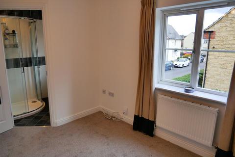 11 Carp Road, Calne, SN11 9UE