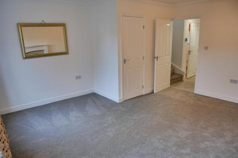 11 Carp Road, Calne, SN11 9UE