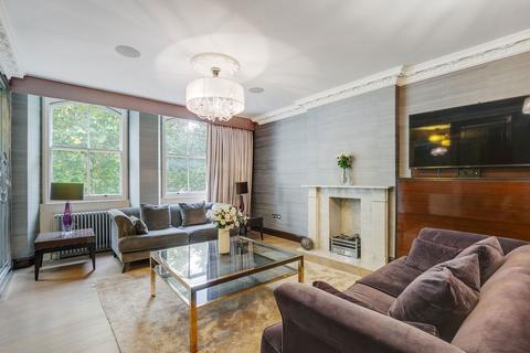 3 bedroom flat to rent, Rutland Gate, London SW7