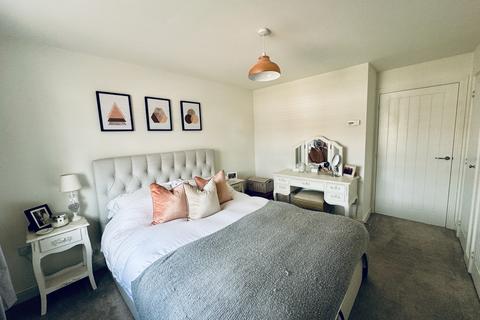 2 bedroom semi-detached house for sale, Nimrod Avenue, Southam, CV47
