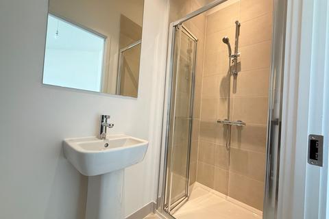 2 bedroom property to rent, Andrew Cairns Drive, Littlehampton, BN17