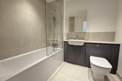 2 bedroom property to rent, Andrew Cairns Drive, Littlehampton, BN17