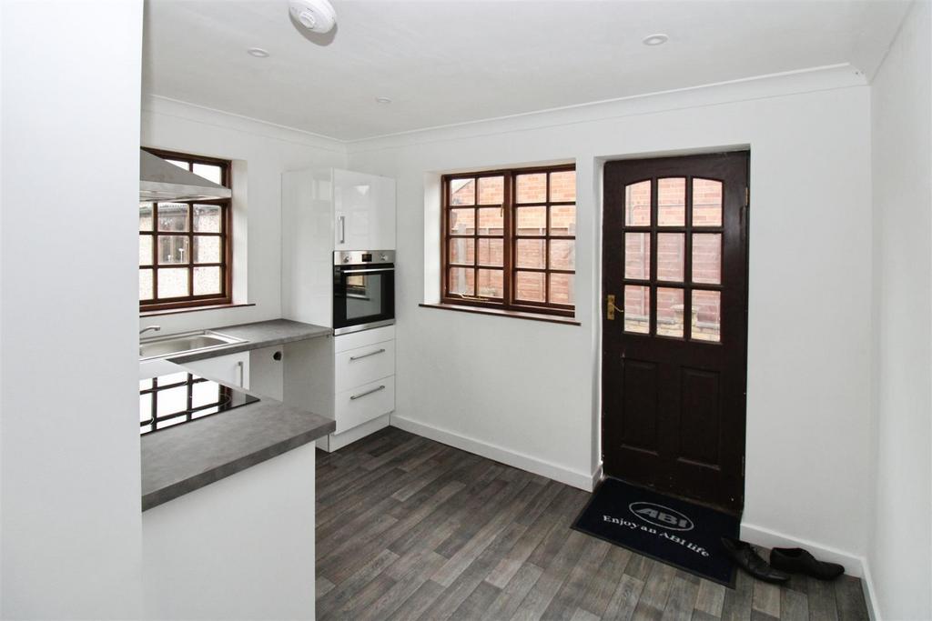 Fitted Kitchen