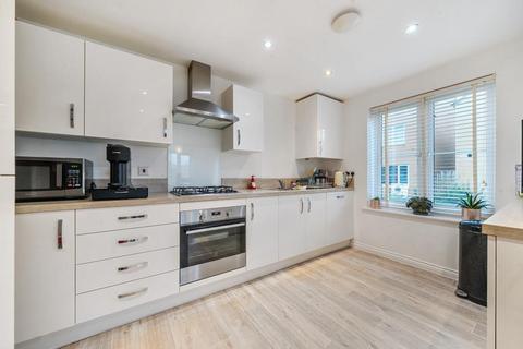 4 bedroom detached house for sale, Banbury,  Oxfordshire,  OX15
