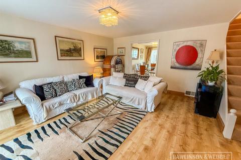 undefined, Buckingham Gardens, West Molesey KT8