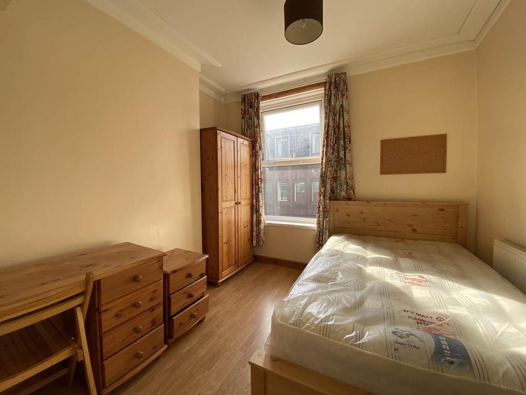 Bed 1
