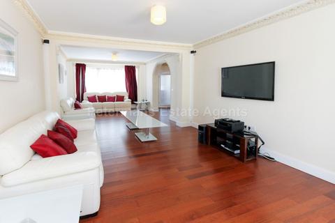 undefined, Penshurst Gardens, Edgware, HA8