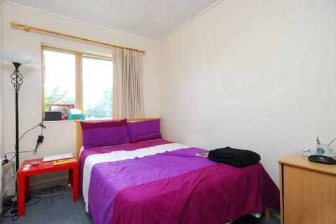 3 bedroom flat for sale, Maurer Court, Greenwich, London, SE10