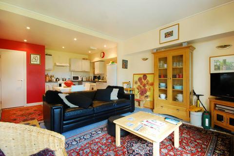 3 bedroom flat for sale, Maurer Court, Greenwich, London, SE10
