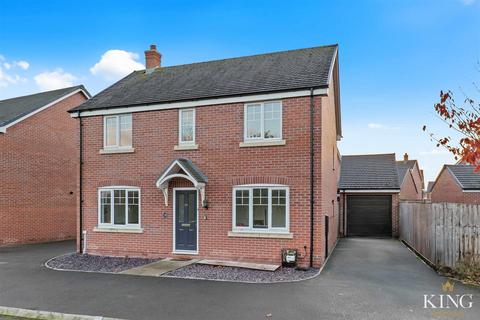4 bedroom detached house for sale, Sycamore Gardens, Meon Vale, Stratford-Upon-Avon