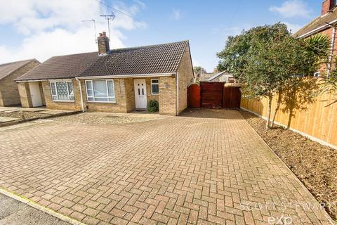 1 bedroom semi-detached bungalow for sale, Inhams Road, Peterborough PE7