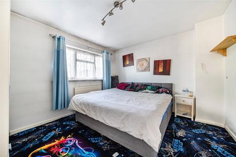 4 Beacon Road, Erith, DA8 2JS