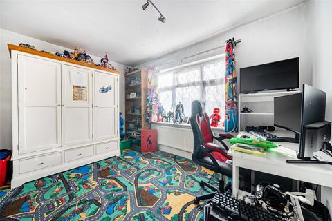4 Beacon Road, Erith, DA8 2JS