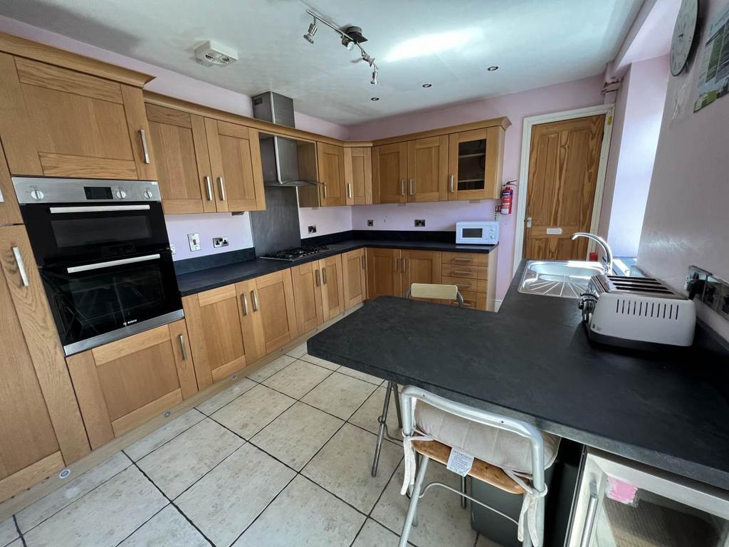 Kitchen 2