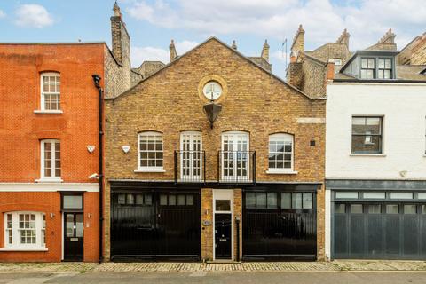 undefined, Clabon Mews, London, SW1X