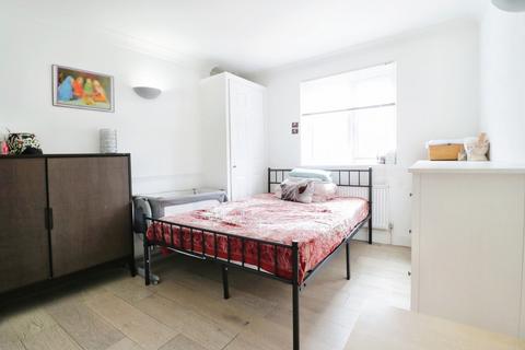 undefined, 3, Upton Park, London, SL1