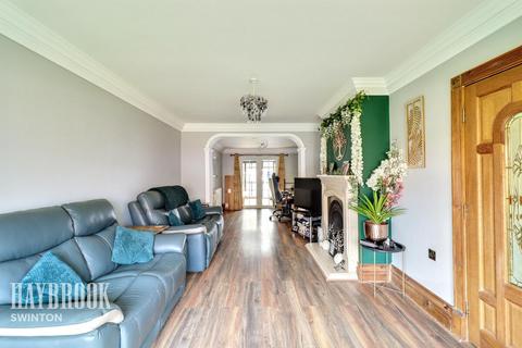 4 bedroom semi-detached house for sale, Peartree Avenue, Rotherham