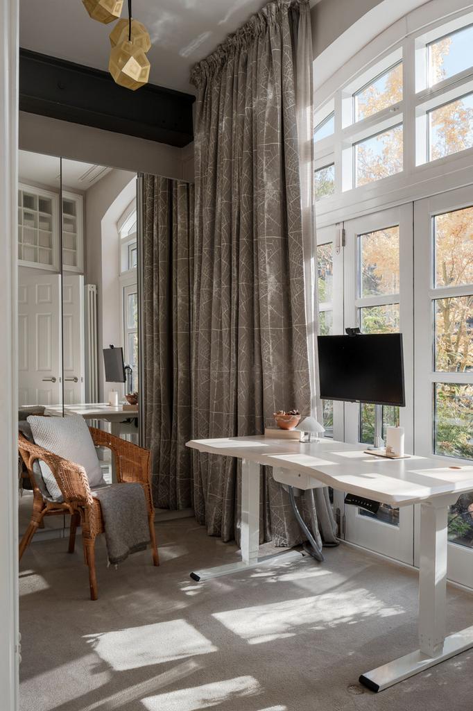318513 - Independent Place, London E8 - high re...