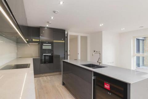 3 bedroom property for sale, Farm Lane, London SW6