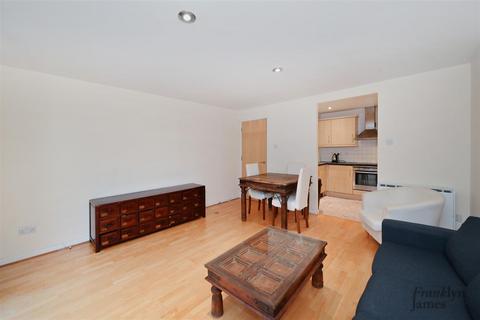 2 bedroom apartment to rent, Medland House, Branch Road, London, E14