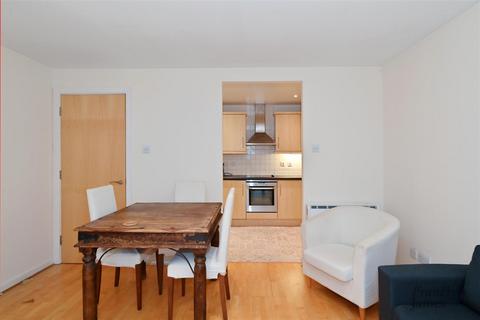 2 bedroom apartment to rent, Medland House, Branch Road, London, E14