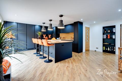 5 bedroom detached house for sale, Billericay